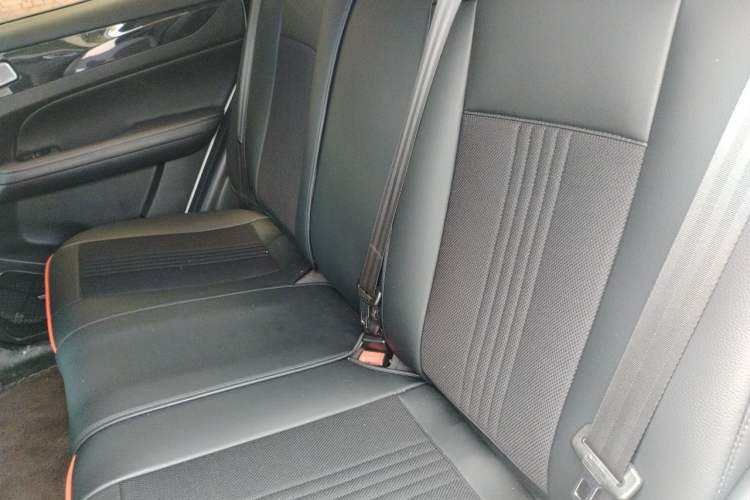 Used Cowin Xuanjie 2021 1.5L CVT Enjoyment Edition Left Rear Seat