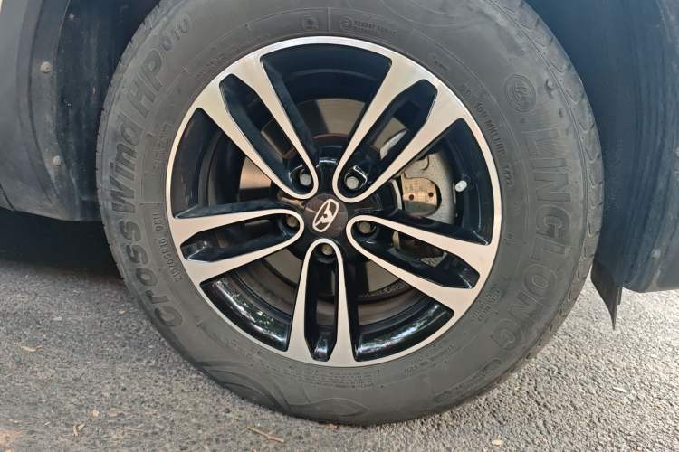 Used Cowin Xuanjie 2021 1.5L CVT Enjoyment Edition Right Front Wheel Hub