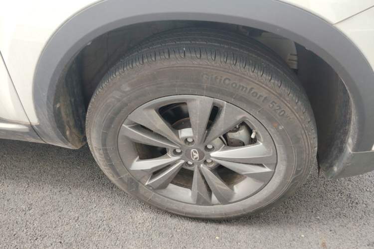 Used Cowin Xuanjie 2021 1.5L CVT Luxury Edition Right Front Wheel Hub