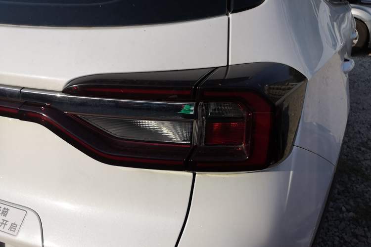 Used Cowin Xuanjie 2021 1.5L Manual Enjoyment Edition Right Rear Taillight