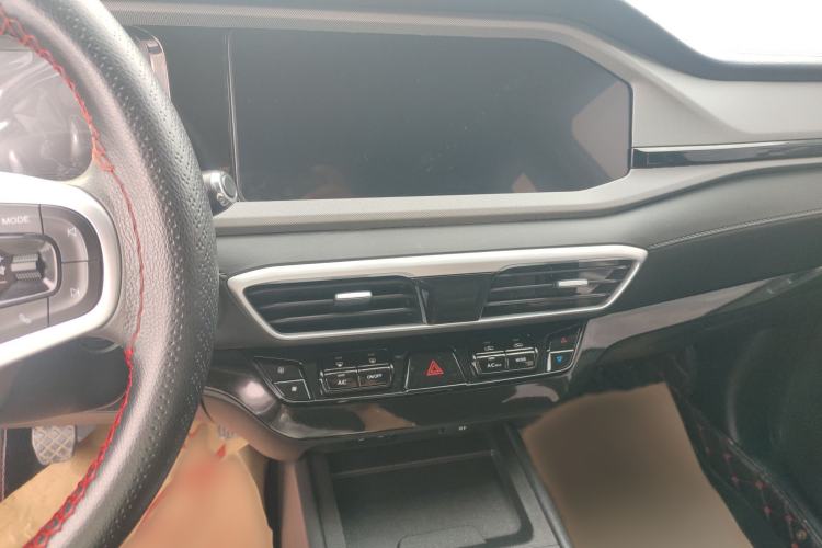 Used Cowin Xuanjie 2023 1.5L Manual Enjoyment Edition Audio And AC Panel