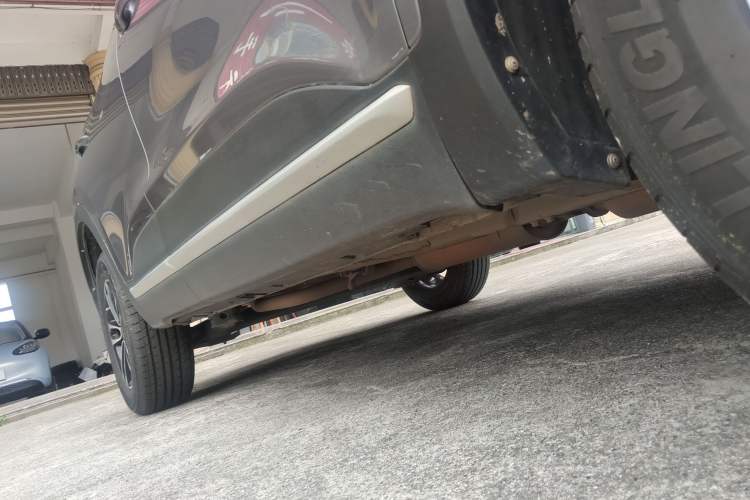 Used Cowin Xuanjie 2023 1.5L Manual Enjoyment Edition Right Side Sill
