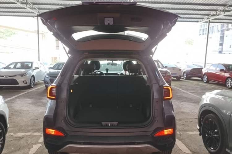 Used Cowin Xuanjie 2023 1.5L CVT Enjoyment Edition Trunk