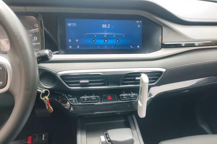 Used Cowin Xuanjie 2023 1.5L CVT Enjoyment Edition Audio And AC Panel