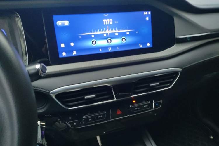 Used Cowin Xuanjie 2023 1.5L CVT Enjoyment Edition Audio And AC Panel