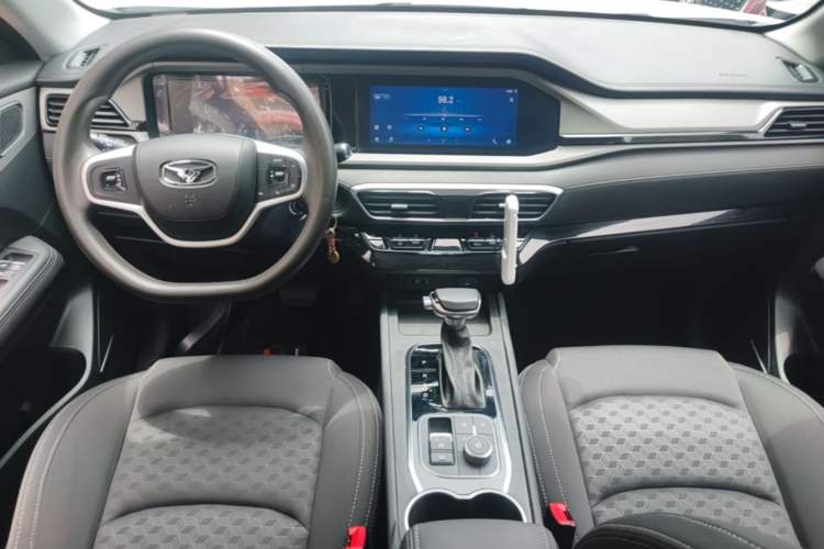 Used Cowin Xuanjie 2023 1.5L CVT Enjoyment Edition Center Console