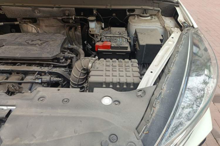 Used Cowin Xuanjie 2023 1.5L Manual Enjoyment Edition Engine Bay Left