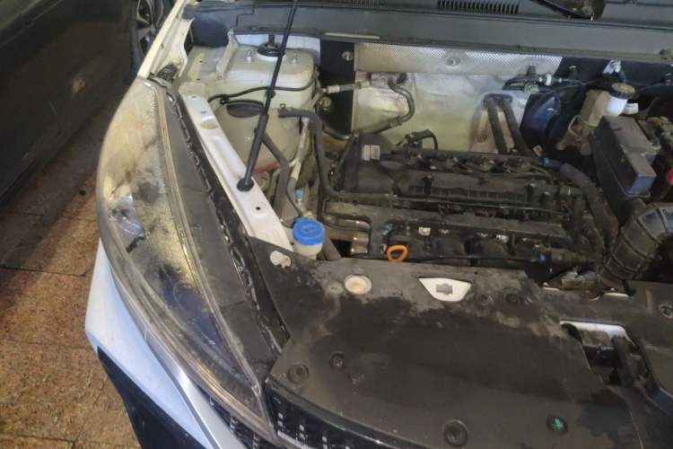 Used Cowin Xuanjie 2023 1.5L CVT Enjoyment Edition Engine Bay Right