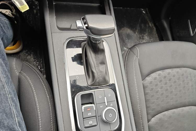 Used Cowin Xuanjie 2023 1.5L CVT Enjoyment Edition Gear Lever