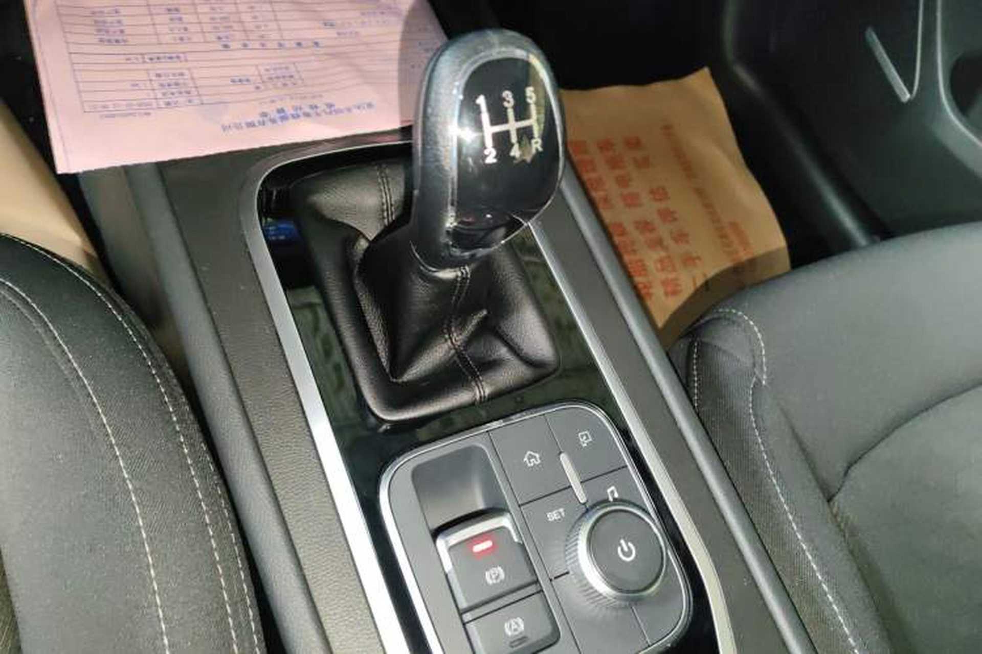 Used Cowin Xuanjie 2023 1.5L Manual Enjoyment Edition Gear Lever