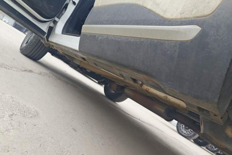Used Cowin Xuanjie 2023 1.5L CVT Enjoyment Edition Left Side Sill