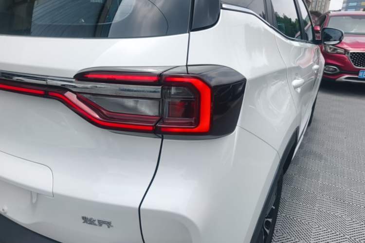 Used Cowin Xuanjie 2023 1.5L CVT Enjoyment Edition Right Rear Taillight