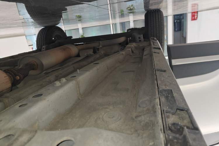 Used Cowin Xuanjie 2023 1.5L Manual Enjoyment Edition Right Side Sill