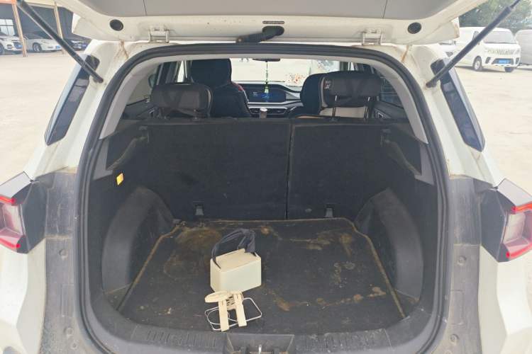 Used Cowin Xuanjie 2023 1.5L CVT Enjoyment Edition Trunk