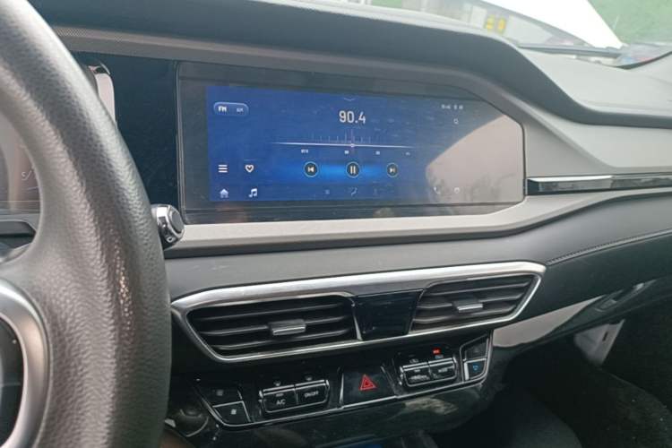 Used Cowin Xuanjie 2024 1.5L CVT Comfort Edition Audio And AC Panel