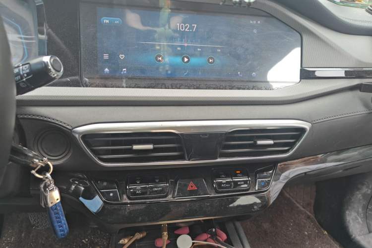 Used Cowin Xuanjie 2024 1.5L CVT Luxury Edition Audio And AC Panel