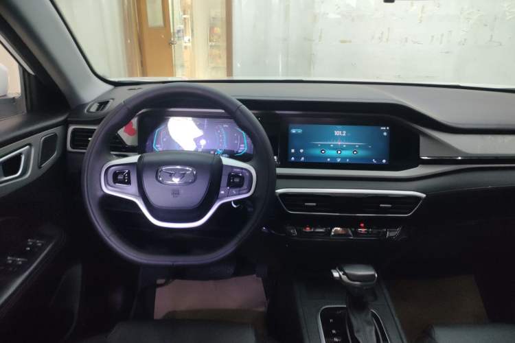Used Cowin Xuanjie 2024 1.5L CVT Luxury Edition Center Console