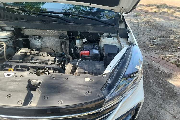Used Cowin Xuanjie 2024 1.5L Manual Luxury Edition Engine Bay Left