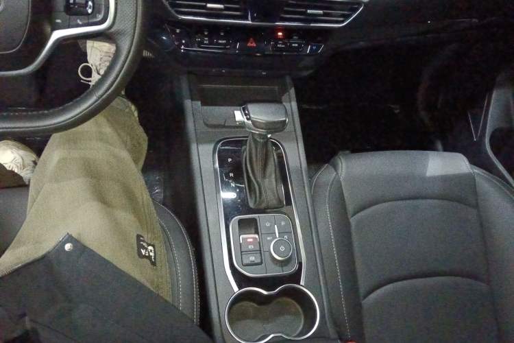 Used Cowin Xuanjie 2024 1.5L CVT Luxury Edition Gear Lever