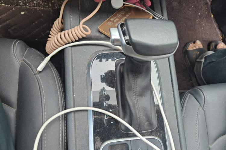 Used Cowin Xuanjie 2024 1.5L CVT Luxury Edition Gear Lever