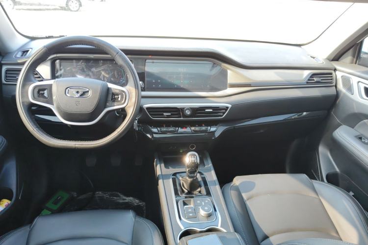 Used Cowin Xuanjie 2024 1.5L Manual Luxury Edition Interior 2