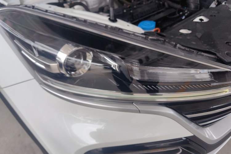 Used Cowin Xuanjie 2024 1.5L CVT Comfort Edition Left Front Headlight