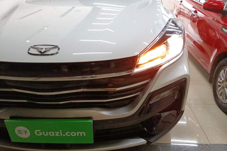 Used Cowin Xuanjie 2024 1.5L CVT Luxury Edition Left Front Headlight