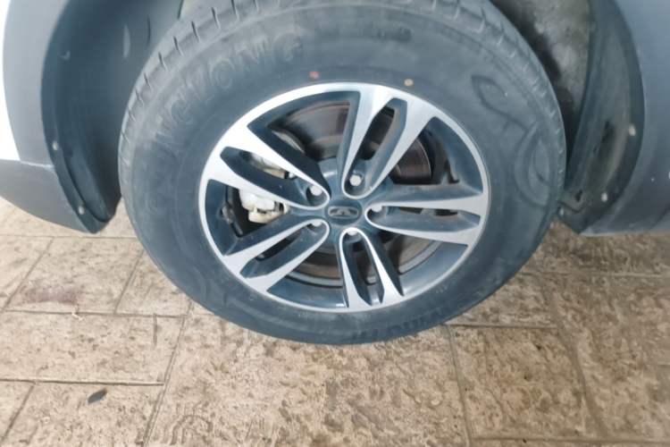 Used Cowin Xuanjie 2024 1.5L CVT Comfort Edition Left Front Wheel Hub