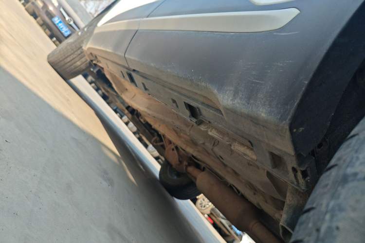 Used Cowin Xuanjie 2024 1.5L Manual Luxury Edition Left Side Sill