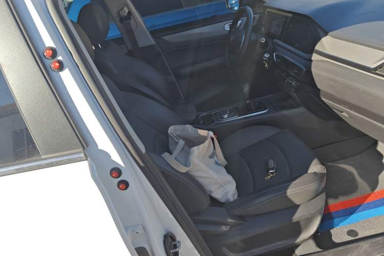 Used Cowin Xuanjie 2024 1.5L Manual Comfort Edition Right Front Seat