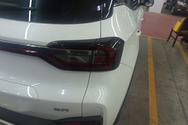 Used Cowin Xuanjie 2024 1.5L Manual Luxury Edition Right Rear Taillight