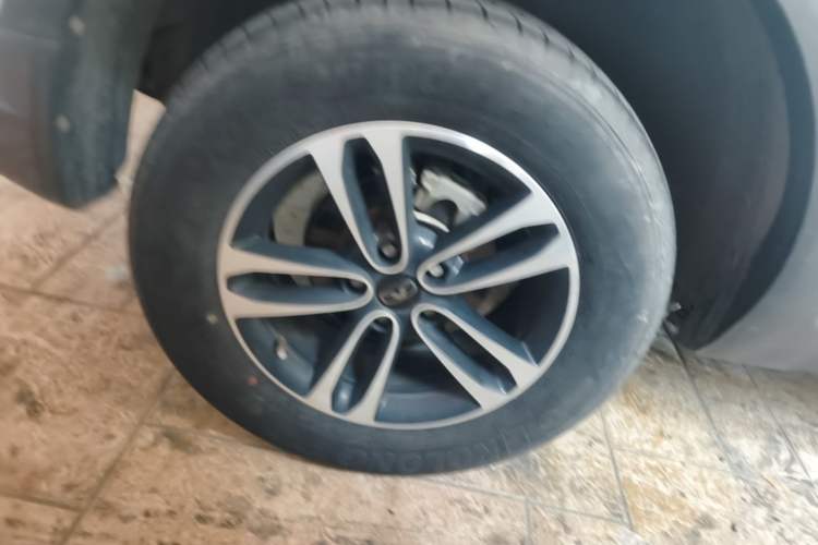 Used Cowin Xuanjie 2024 1.5L CVT Comfort Edition Right Rear Wheel Hub