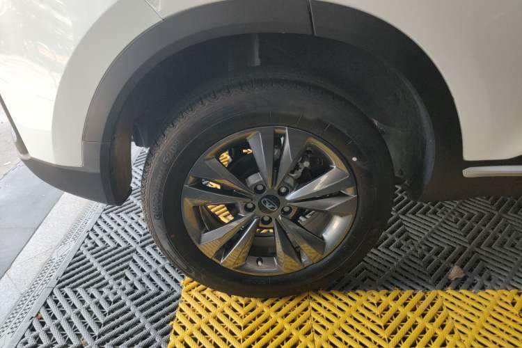 Used Cowin Xuanjie 2024 1.5L CVT Luxury Edition Right Rear Wheel Hub