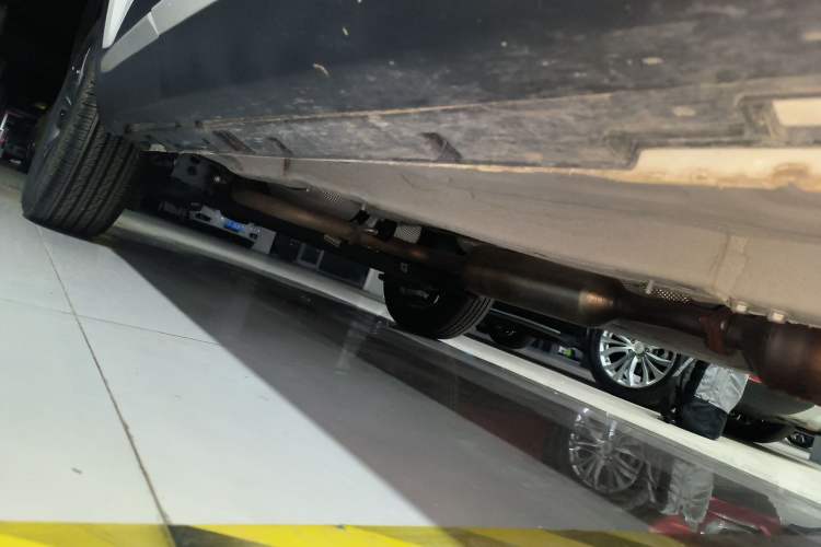 Used Cowin Xuanjie 2024 1.5L CVT Luxury Edition Right Side Sill