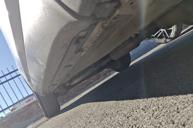 Used Cowin Xuanjie 2024 1.5L Manual Comfort Edition Right Side Sill