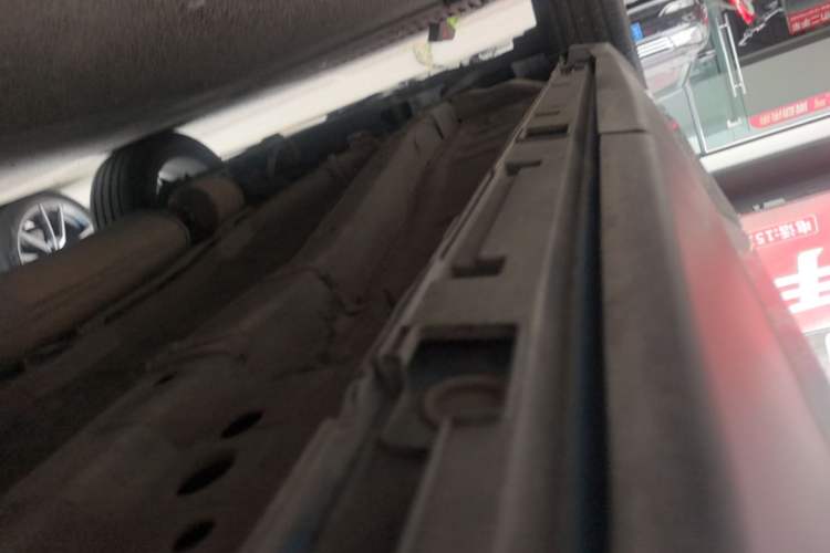 Used Cowin Xuanjie Pro 2021 1.5T CVT Jingzun Edition Left Side Sill
