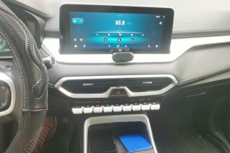 Used Cowin Xuanjie Pro 2021 1.5T CVT Dynamic Edition Audio And AC Panel