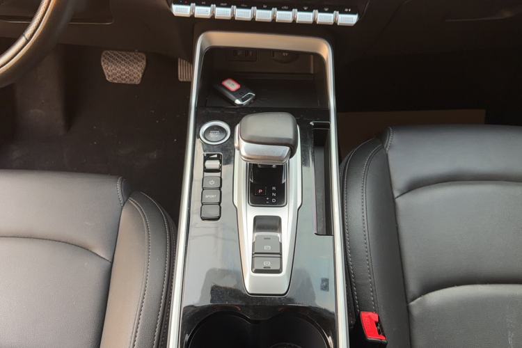 Used Cowin Xuanjie Pro 2021 1.5T CVT Jinghao Edition Gear Lever