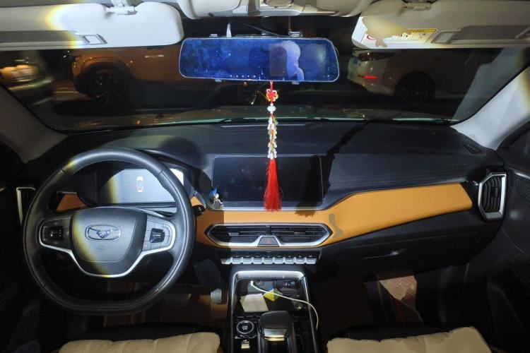 Used Cowin Xuanjie Pro 2021 1.5T CVT Jinghao Edition Center Console