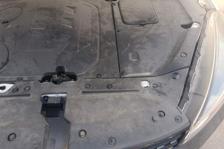 Used Cowin Xuanjie Pro 2021 1.5T CVT Dynamic Edition Engine Bay Left