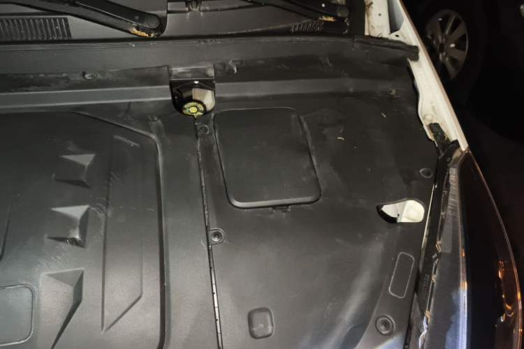 Used Cowin Xuanjie Pro 2021 1.5T CVT Jinghao Edition Engine Bay Left
