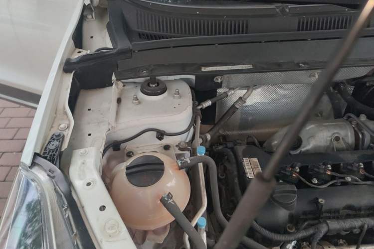 Used Cowin Xuanjie Pro 2021 1.5T CVT Jinghao Edition Engine Bay Right