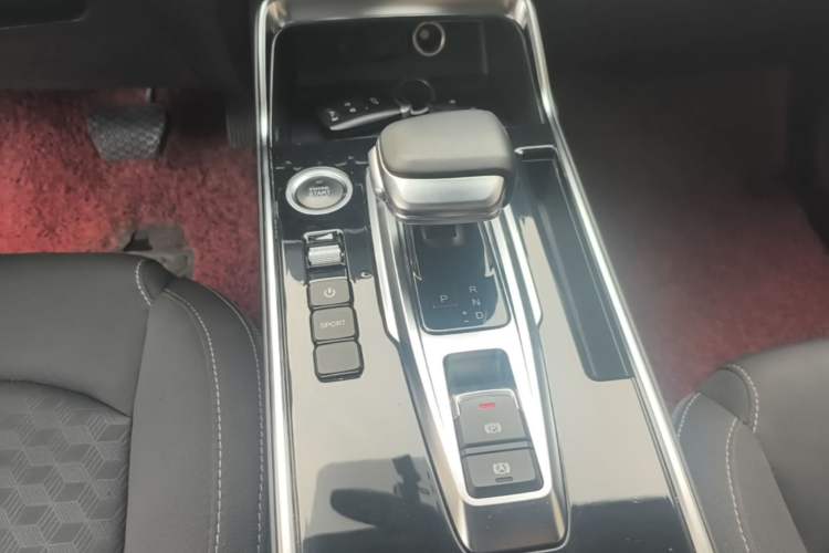 Used Cowin Xuanjie Pro 2021 1.5T CVT Dynamic Edition Gear Lever