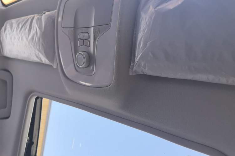 Used Cowin Xuanjie Pro 2021 1.5T CVT Jingzun Edition Headliner