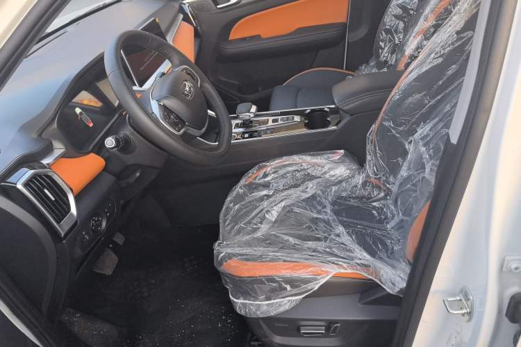 Used Cowin Xuanjie Pro 2021 1.5T CVT Jingzun Edition Left Front Seat