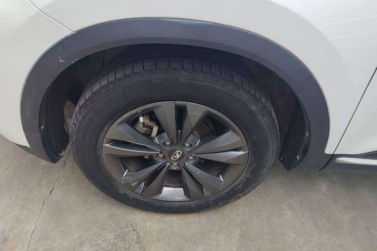 Used Cowin Xuanjie Pro 2021 1.5T CVT Jinghao Edition Left Front Wheel Hub