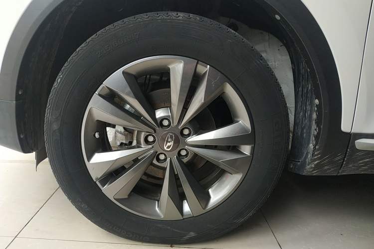 Used Cowin Xuanjie Pro 2021 1.5L CVT Jingyao Edition Left Front Wheel Hub