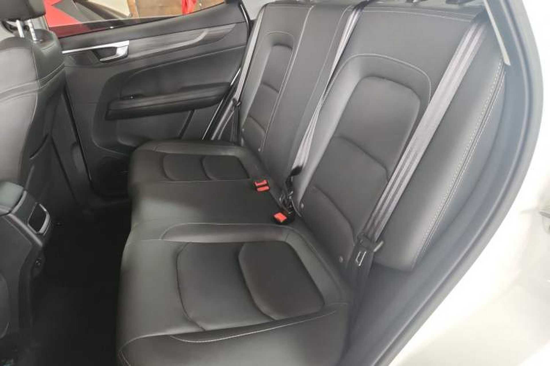 Used Cowin Xuanjie Pro 2021 1.5T CVT Jingzun Edition Left Rear Seat