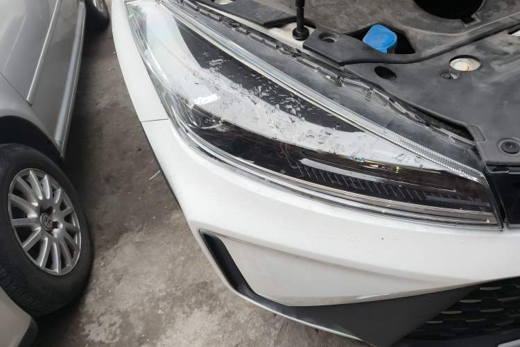 Used Cowin Xuanjie Pro 2021 1.5T CVT Jinghao Edition Right Front Headlight