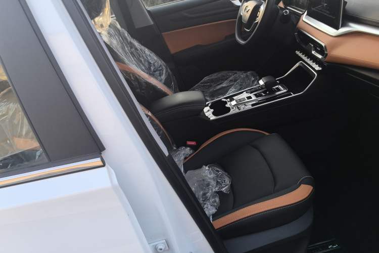 Used Cowin Xuanjie Pro 2021 1.5T CVT Jingzun Edition Right Front Seat